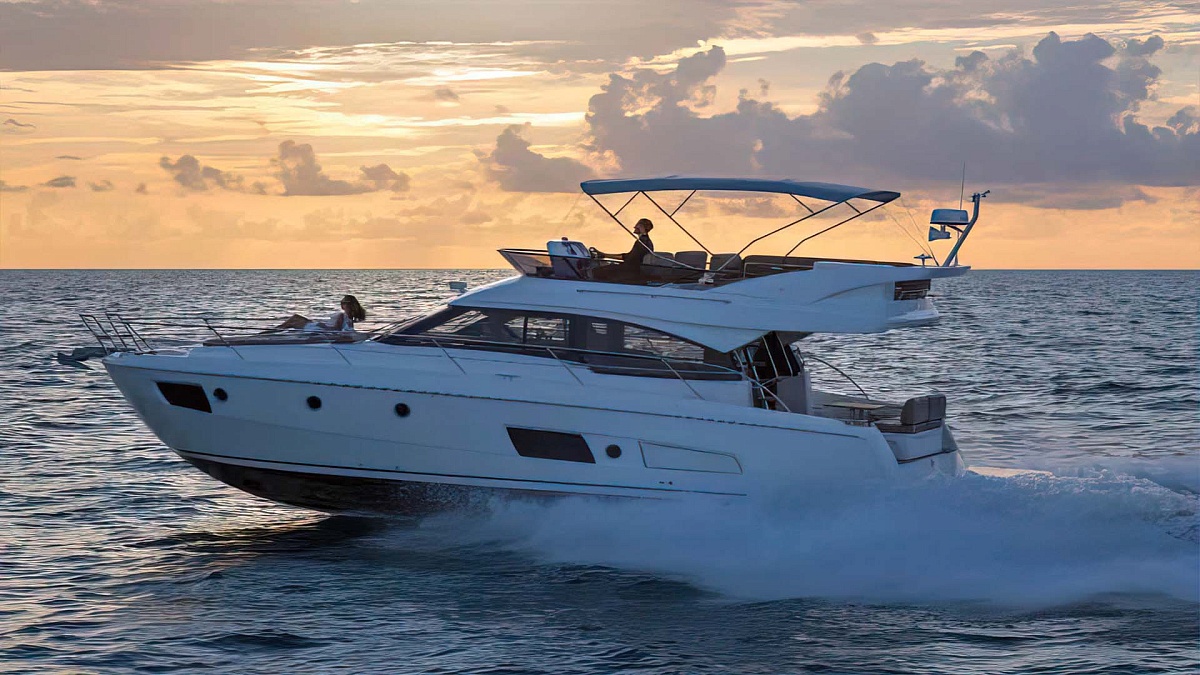 Аренда яхты Bavaria 420 Virtess в Сочи